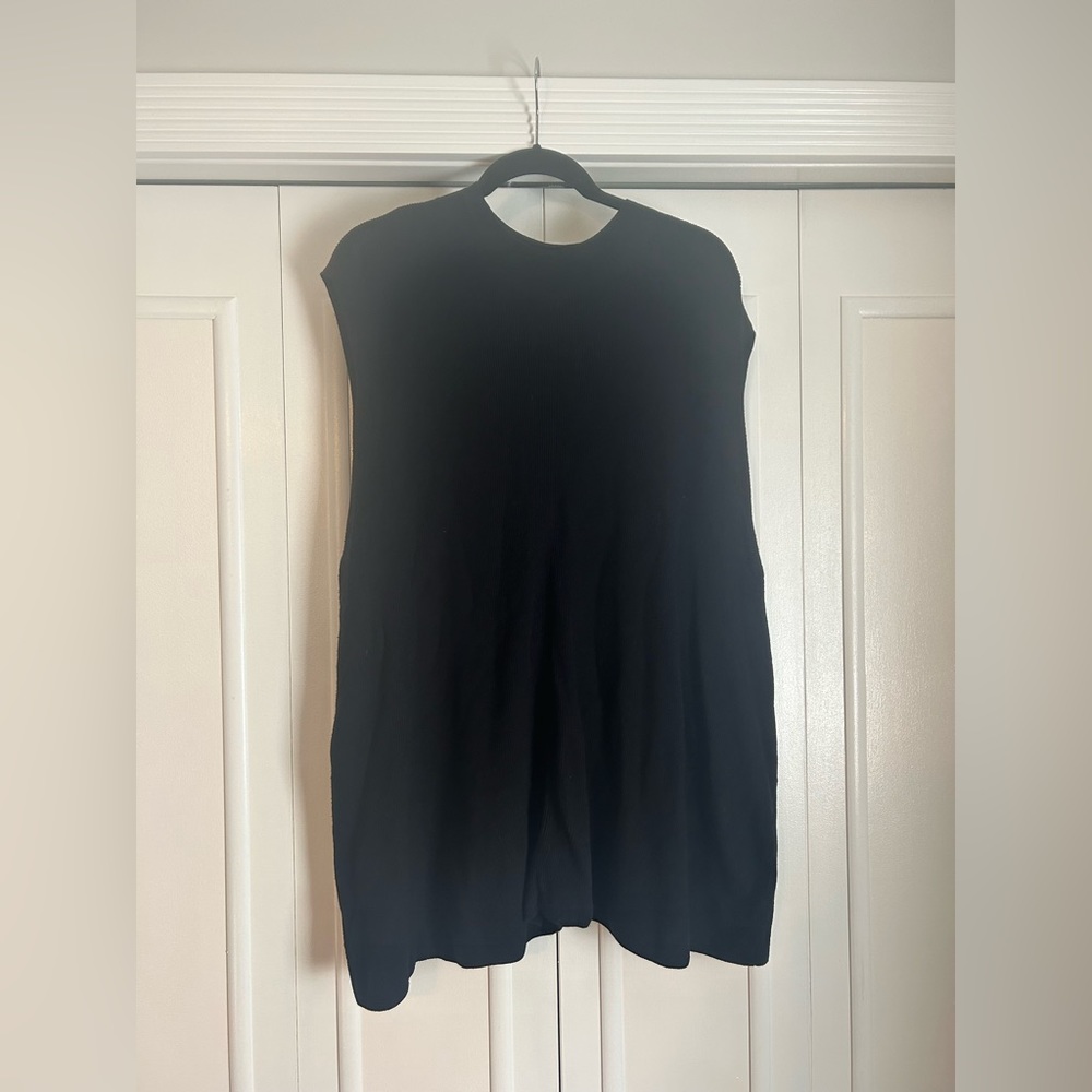 Loft Plus Black Tank Sweater